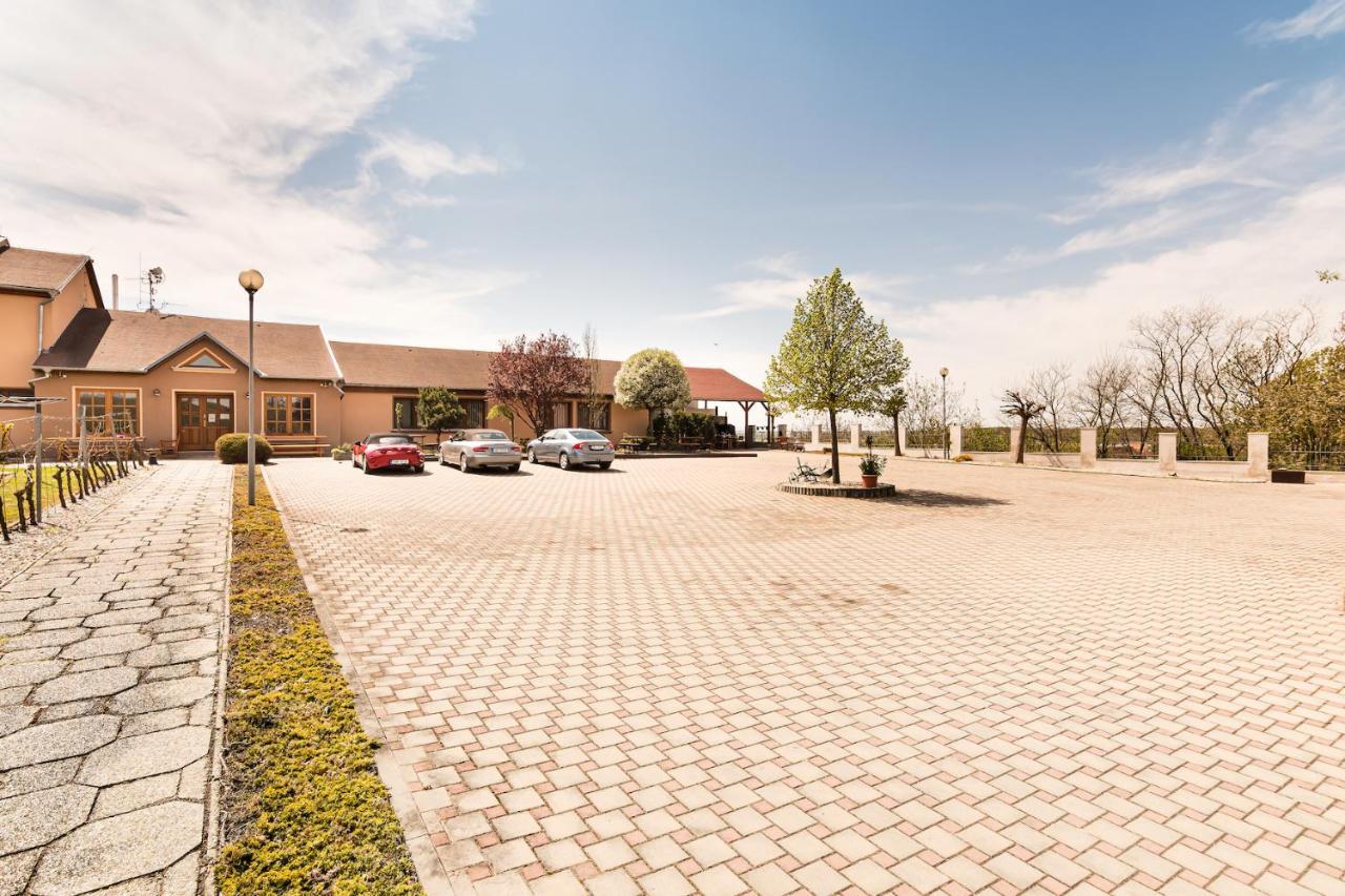 Resort Kovacs Novosedly  Екстер'єр фото
